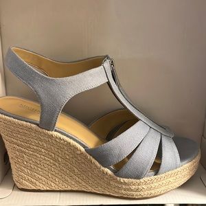 Michael Kors Berkeley Wedge Size 11